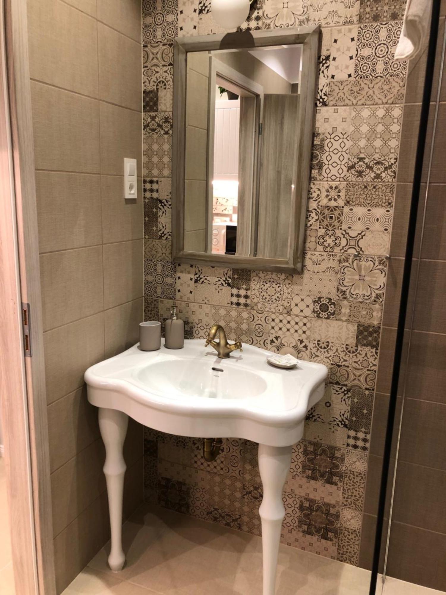 All In Apartman V. بودابست المظهر الخارجي الصورة